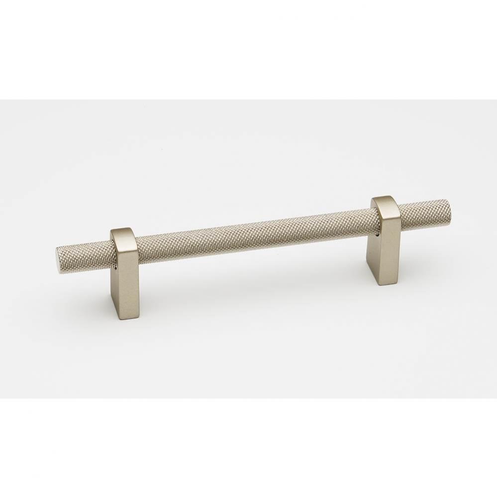 4&apos;&apos; Pull Knurled Bar